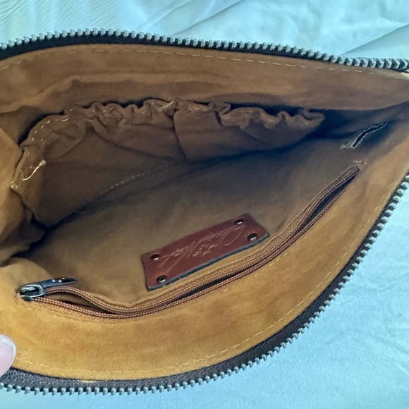 Patricia Nash Floral Patterned Clutch - Picture 4 of 8